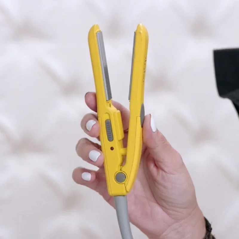 drybar-the-tiny-tress-press-detailing-iron-240v