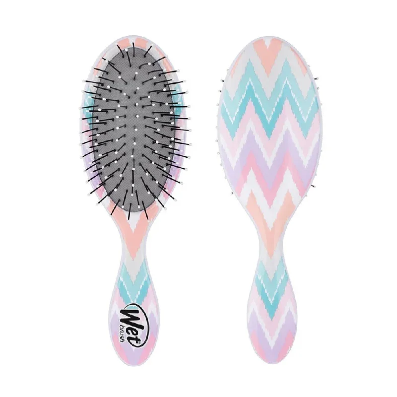 wet-brush-kids-detangler-brush-chevron-stripes